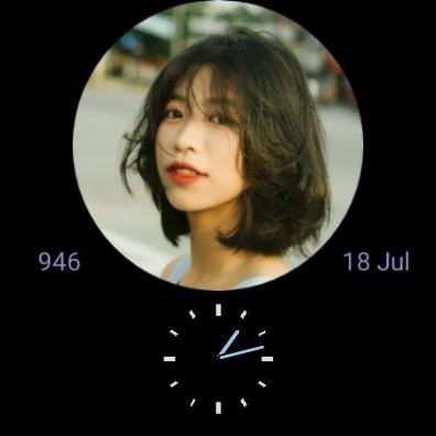Photo on top, clock below